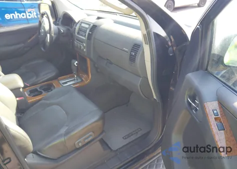 2005 Nissan Pathfinder Le from USA, damaged, VIN 5N1AR18U25C729688